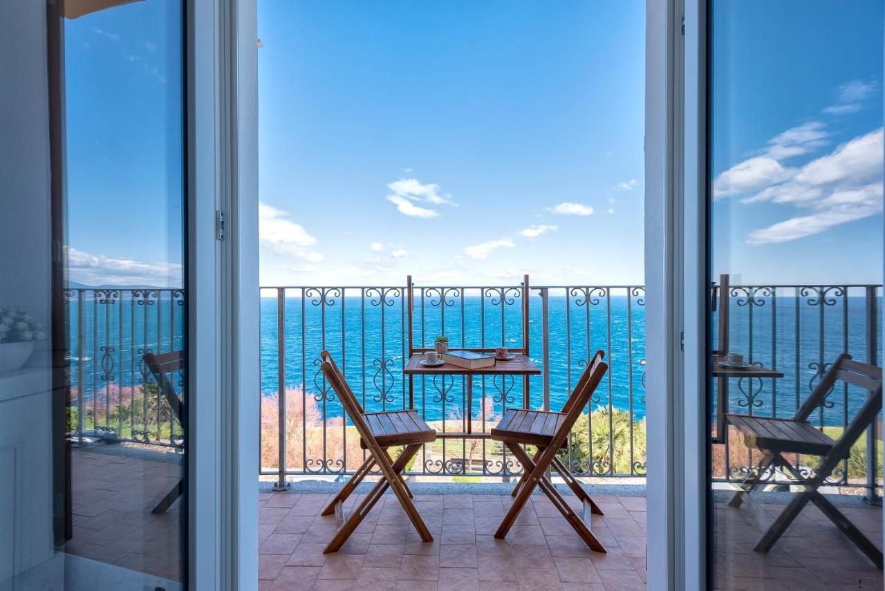 “Cielo E Mare”, Casetta Nel Cuore Del Borgo Antico / “Sky & Sea”, Charming In The Heart Of Old Village Castelsardo Exterior foto