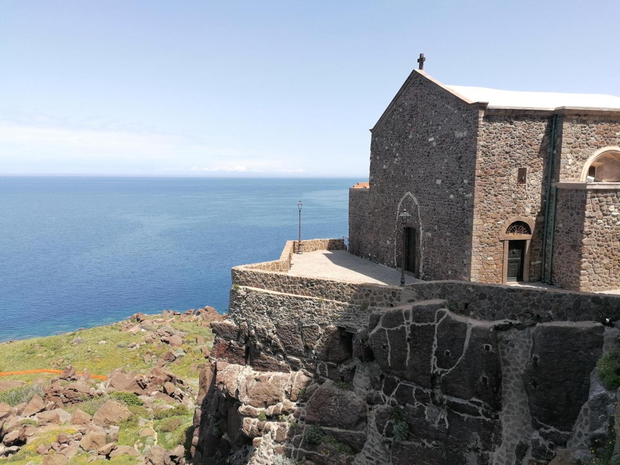 “Cielo E Mare”, Casetta Nel Cuore Del Borgo Antico / “Sky & Sea”, Charming In The Heart Of Old Village Castelsardo Exterior foto